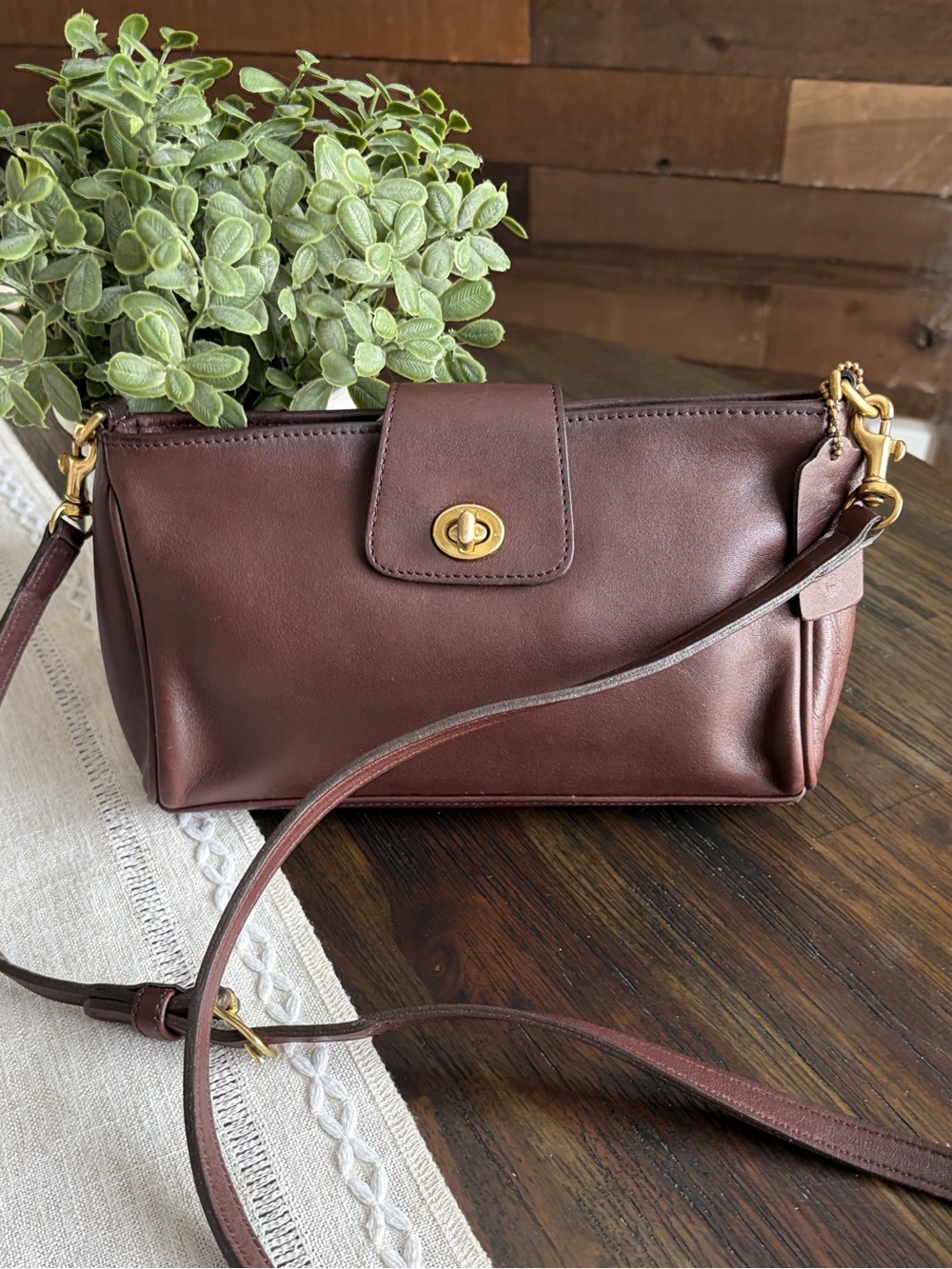 Vintage Coach Legacy Demi in Mahogany crossbody year 1999 #9154 USA MADE